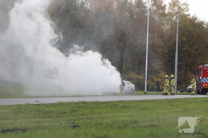 Forse rookontwikkeling bij autobrand langs snel