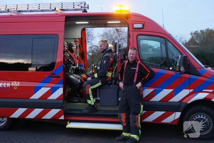 Zoektocht naar eigenaar verlaten scootmobiel op brug