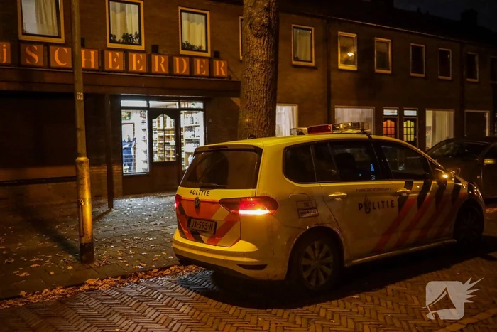 Overval op slijterij, politie doet onderzoek
