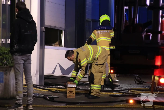 Brand in loods van stucadoorsbedrijf