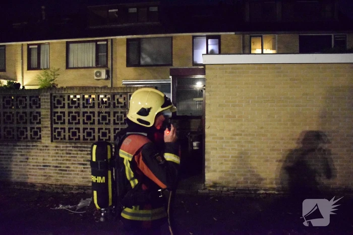 Flinke rookontwikkeling bij brand in woning
