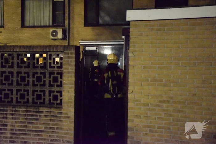 Flinke rookontwikkeling bij brand in woning