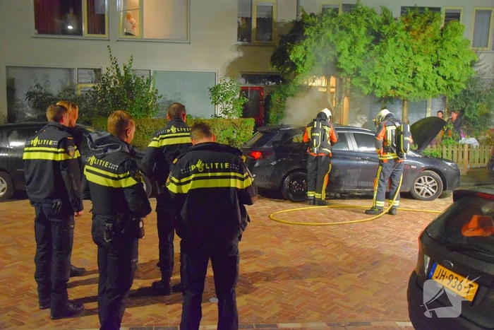 Wederom auto in de brand