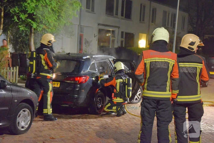 Wederom auto in de brand