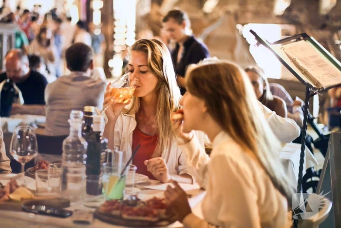 Hoge btw-tarief (21%) voor drank in restaurants