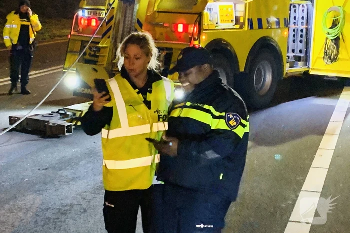 Tankwagen knalt op maaivoertuig, drie personen gewond