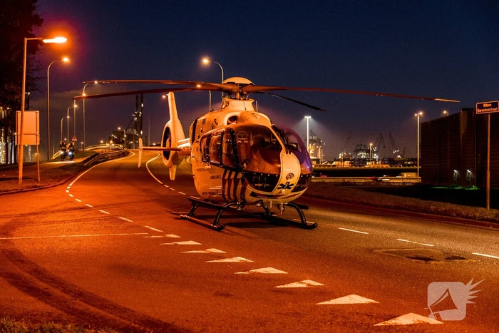 Enorme ravage bij zwaar ongeval in Albrandswaard, twee personen gewond