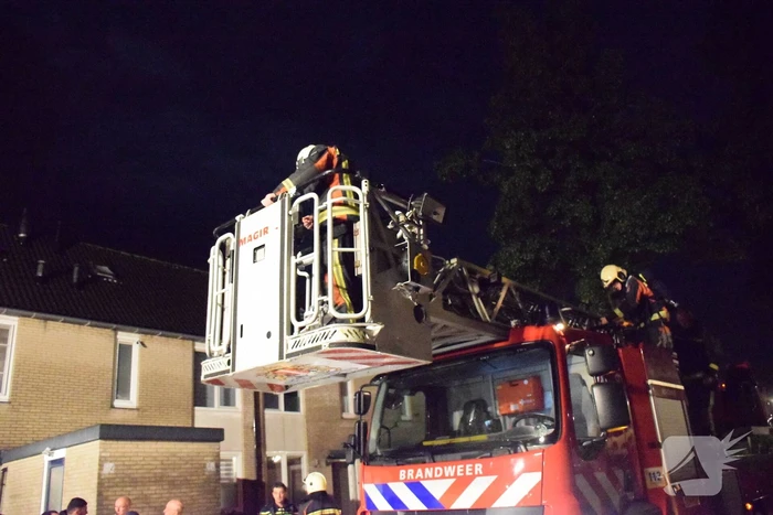 Schade na blikseminslag in dak van woning
