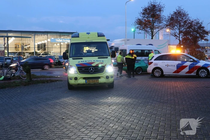 Fietsster gewond na aanrijding met auto