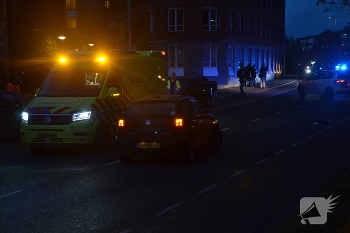 Fietser zwaargewond na aanrijding met auto