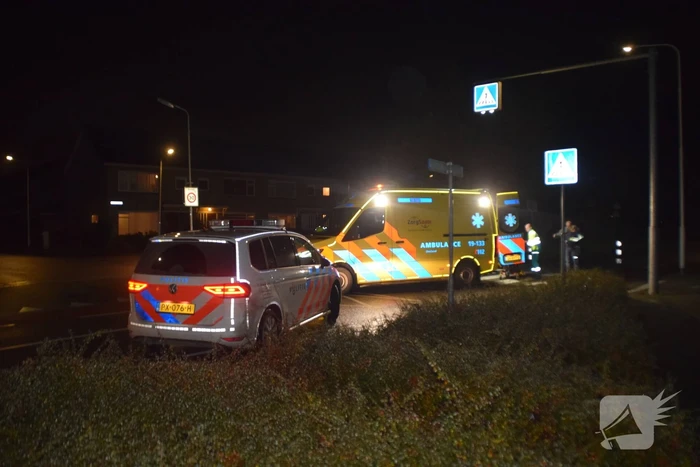 Fietser geschept door personenauto
