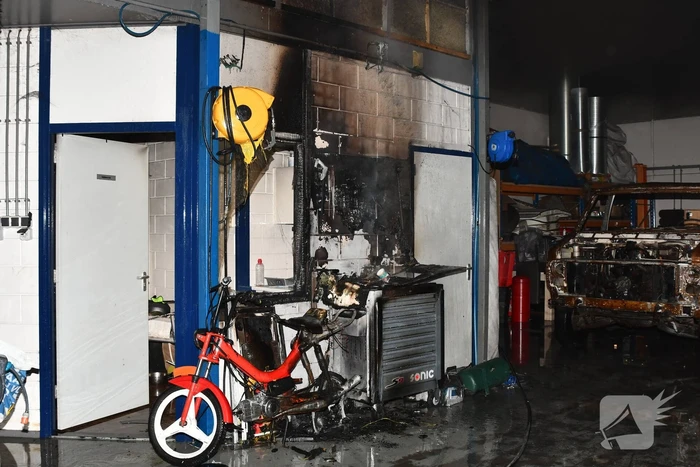 Brand in werkplaats snel onder controle