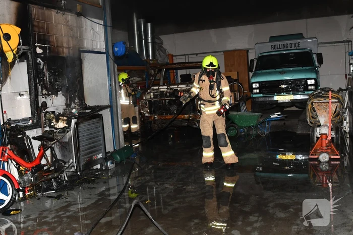 Brand in werkplaats snel onder controle