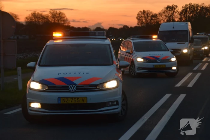 Fietser gewond na aanrijding met bestelbus