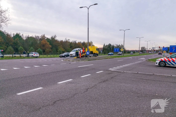 Flinke ravage bij aanrijding op kruising