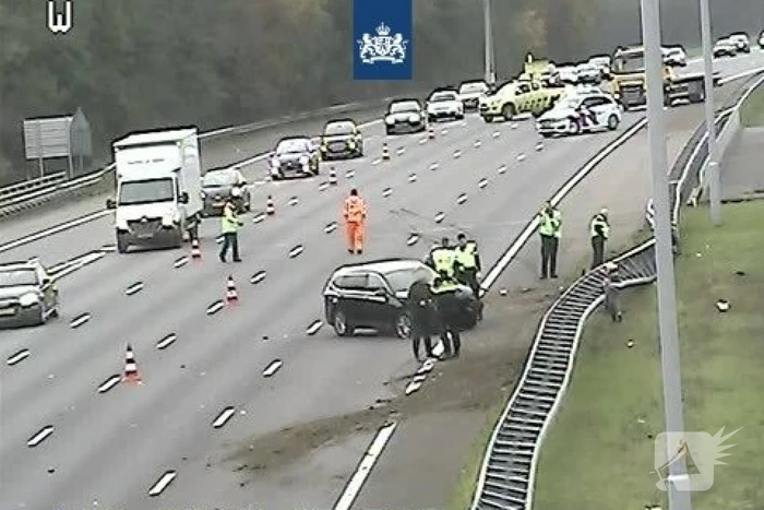 Drukte op de snelweg door ongeval met meerdere voertuigen