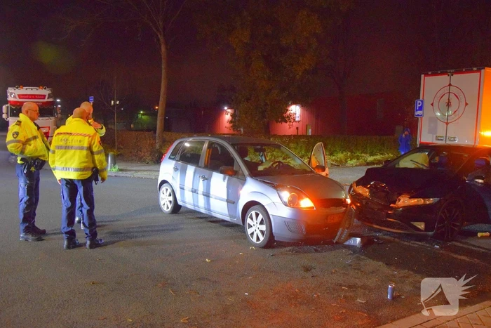 Flinke schade bij aanrijding op kruising