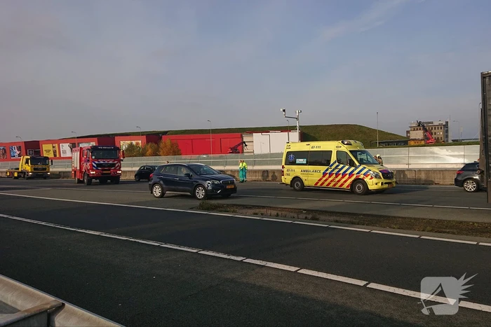 Bestelbus knalt frontaal op RIMOB