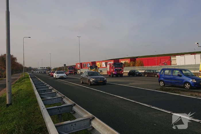 Bestelbus knalt frontaal op RIMOB