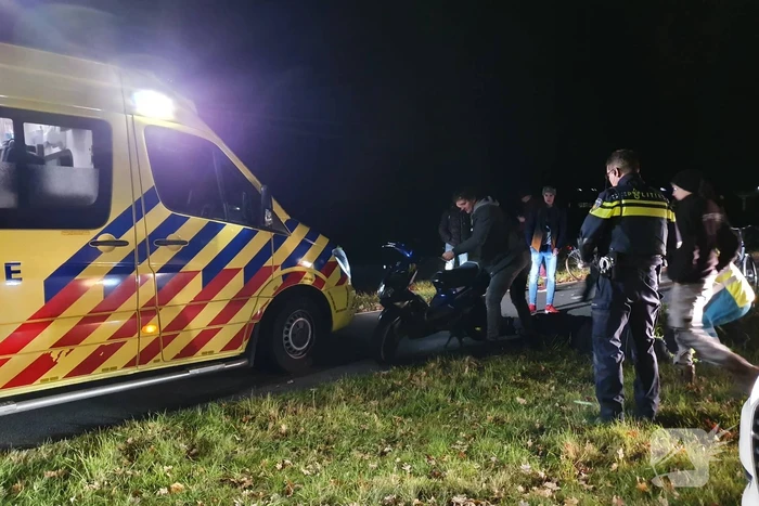 Fietser gewond na aanrijding met scooter