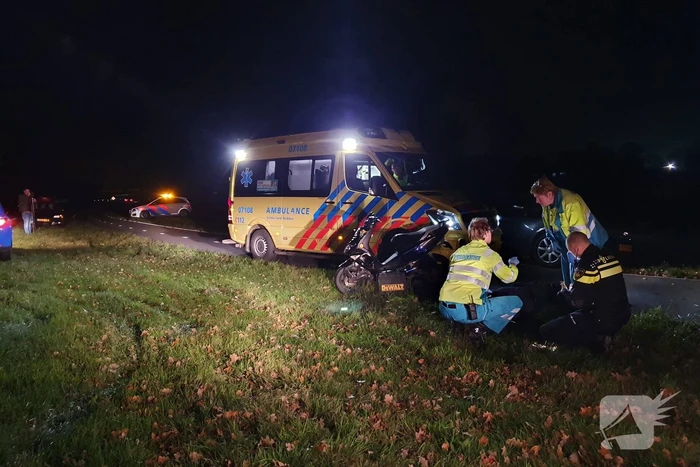 Fietser gewond na aanrijding met scooter