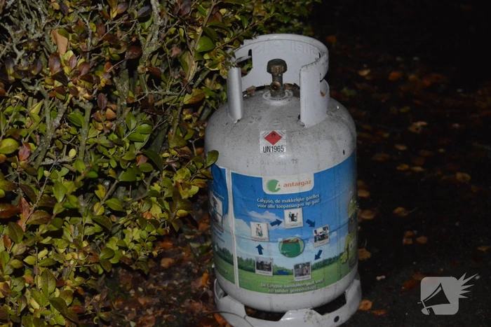 Tuinhuisje verwoest na brand