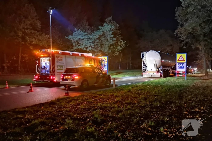 Gewonden na frontale botsing tussen personenbus en auto