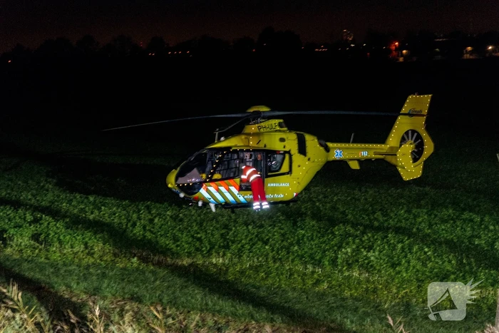 Zwaargewonde na eenzijdige botsing tegen boom