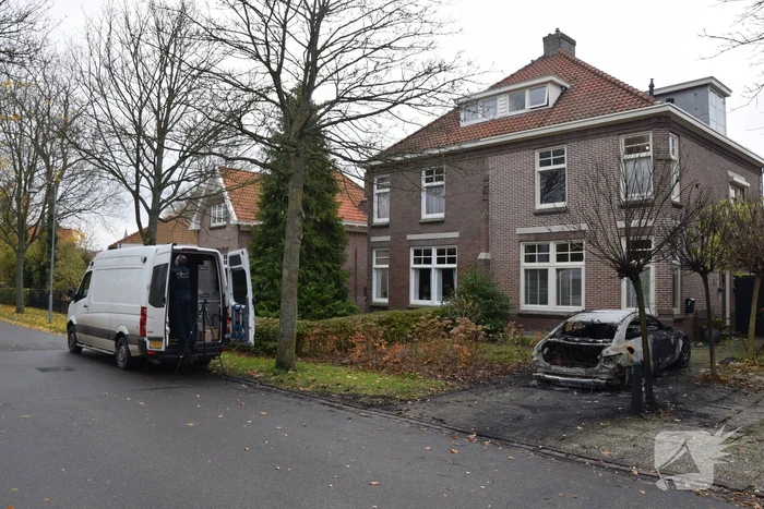 Politie onderzoek na autobrand