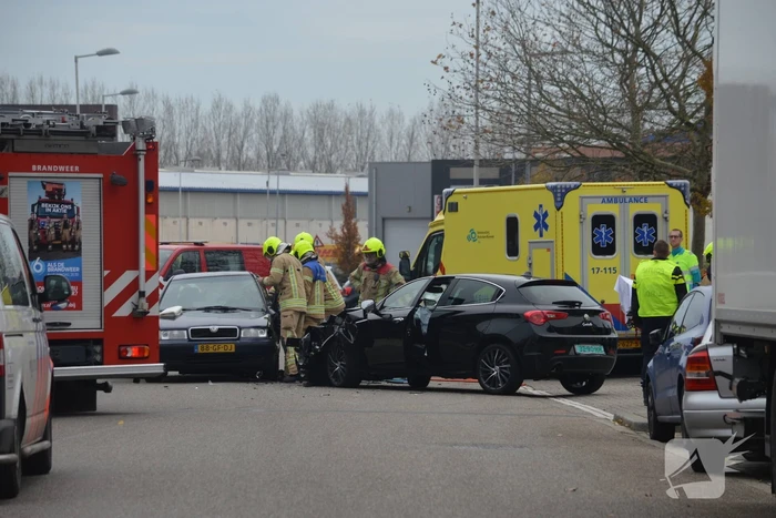 Gewonde na frontale aanrijding