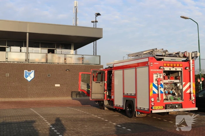 Brand in prullenbak van Sportvereniging SVL