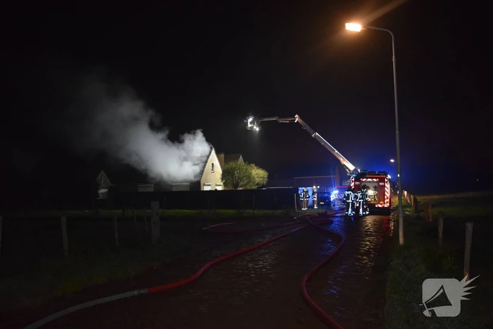 Woning verwoest na uitslaande brand