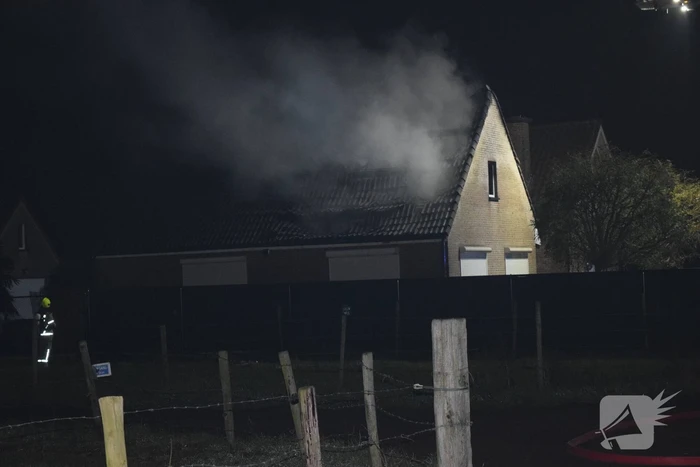 Woning verwoest na uitslaande brand