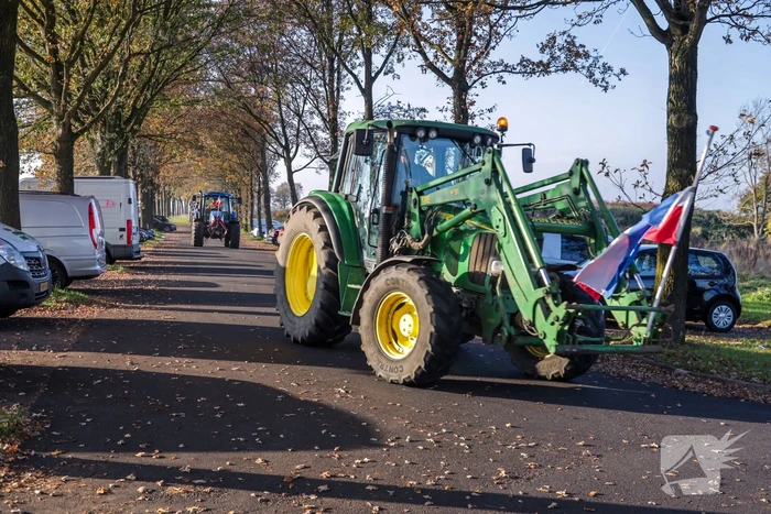 Boeren voeren actie langs snelwegen