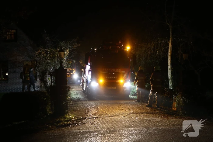 Veel rook bij schoorsteenbrand