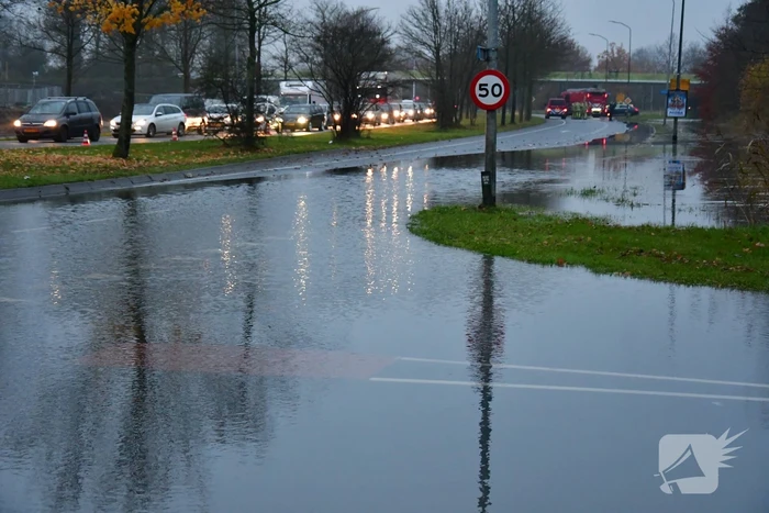 Groot deel stad zonder water na lek