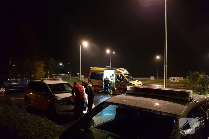 Wielrennen aangereden door bestelbus