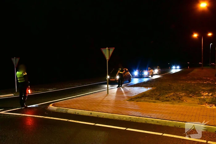 Politie trekt vuurwapen bij aanhouding 3 verdachten