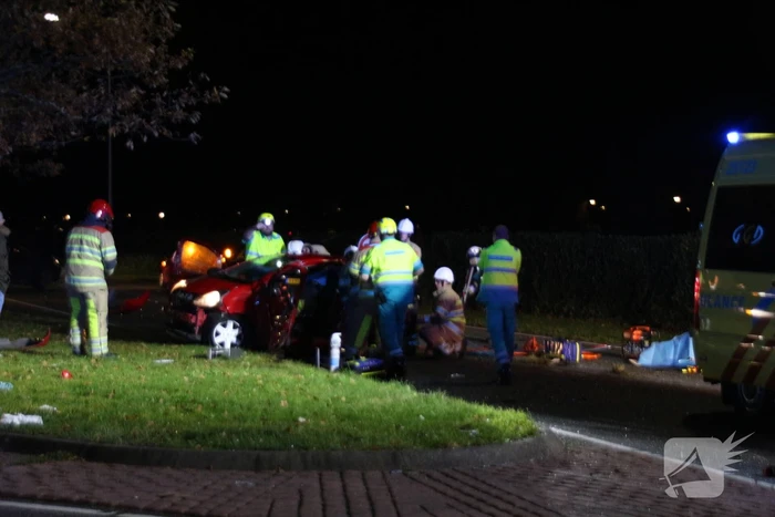 Zeer ernstig ongeval: auto opengeknipt