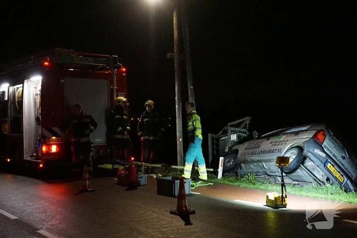 Pizzakoerier balanceert op de afgrond