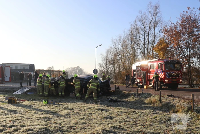 Zwaargewonde bij aanrijding