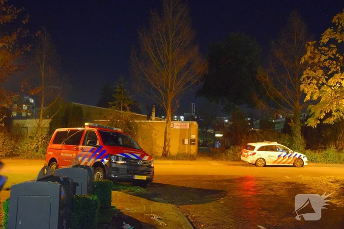 Benzinelucht in meerdere woningen van flat