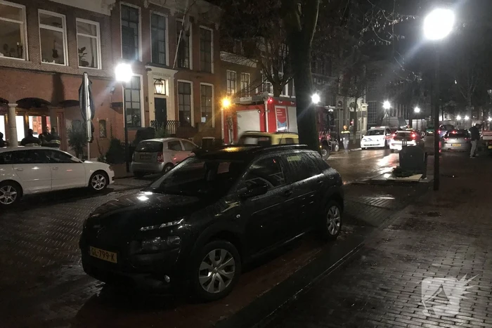 Brandweer verricht metingen na gaslucht