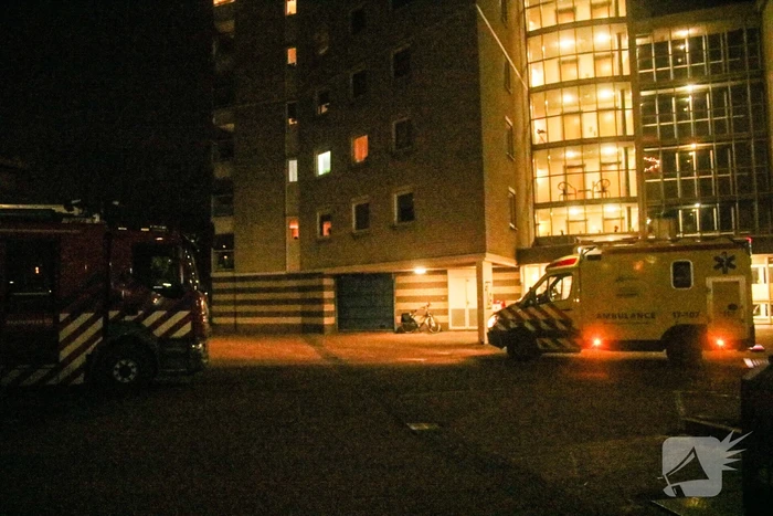 Persoon in woning flauwgevallen, mogelijk vergiftigd
