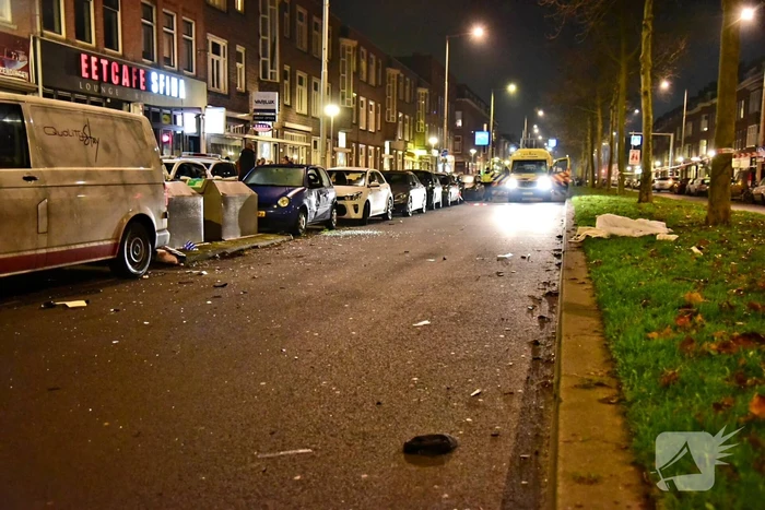 Voetganger geschept door auto, slachtoffer zwaargewond