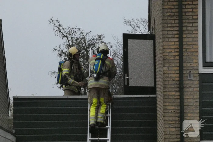 Smeulend materiaal in wasdroger zorgt voor inzet brandweer