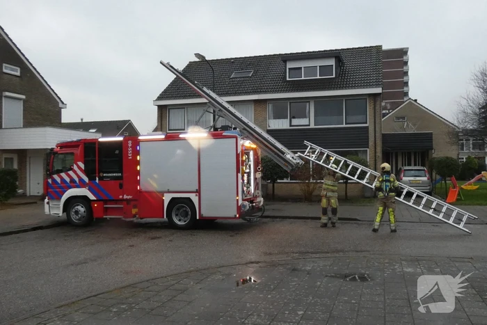 Smeulend materiaal in wasdroger zorgt voor inzet brandweer