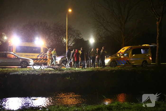 Twee fietsers geschept op kruising, één slachtoffer zwaargewond