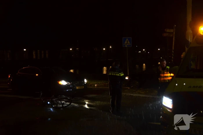 Fietser aangereden op rotonde