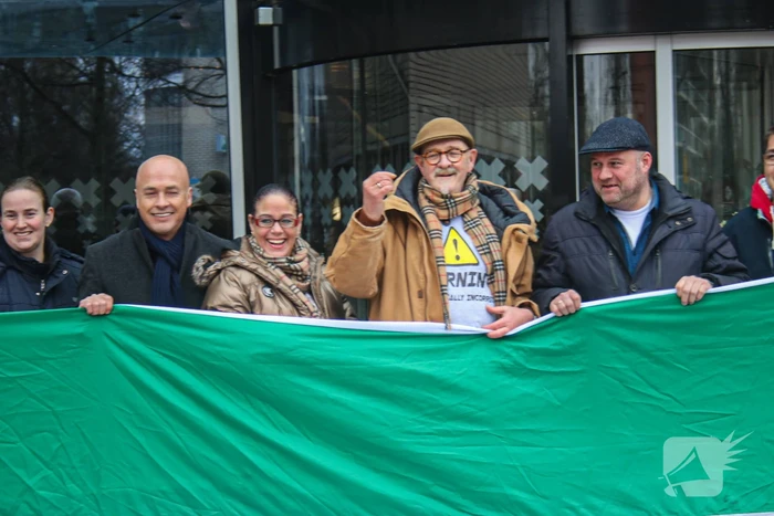 Bezorgde ouders demonstreren tegen toenemend geweld onder jongeren